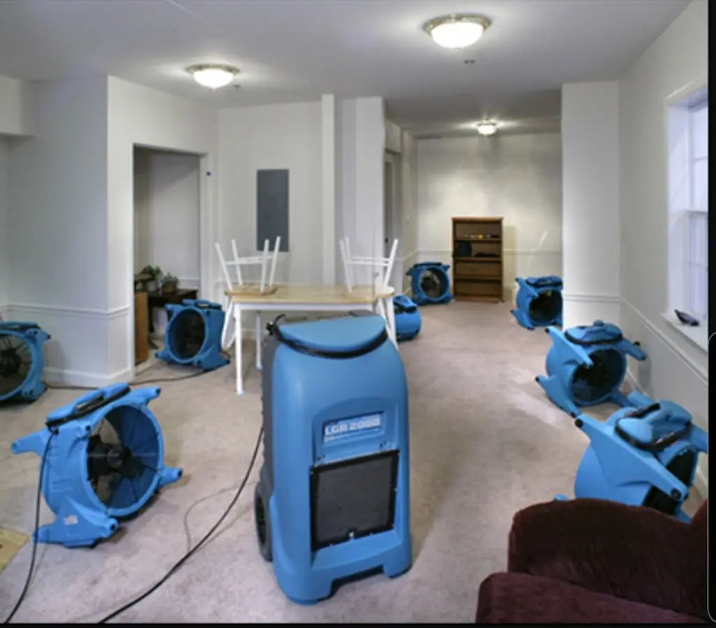 Air movers and dehumidifier setup for Water Extraction & Removal in Pendleton